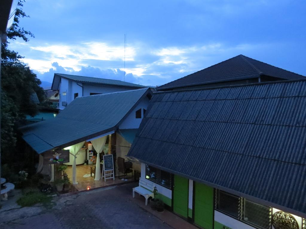 Naruncha Green House Чиангмай Экстерьер фото
